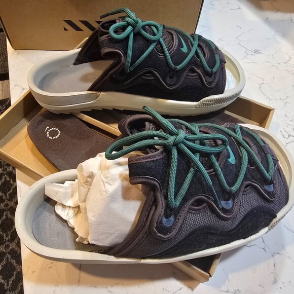 Nike Gray and Green Men's Sandals - Picture 2 of 16